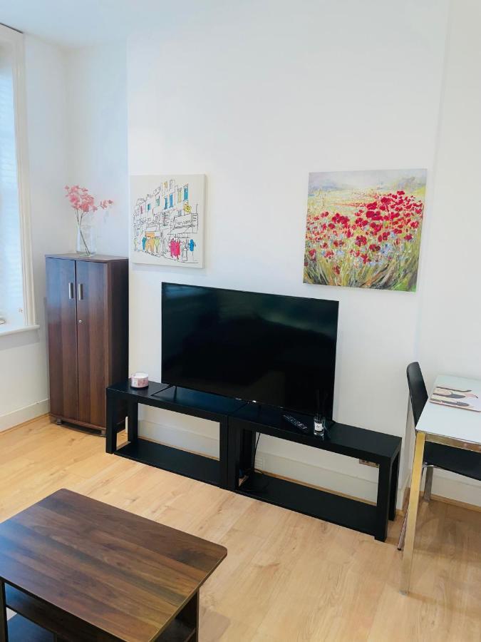 Amazing 2 Bedroom Apartment Londres Exterior foto